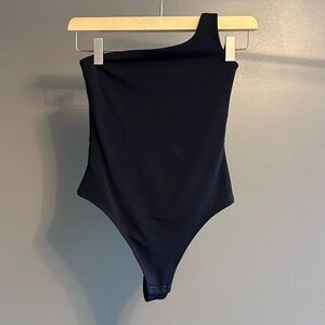 Aritzia: Contour One Shoulder Bodysuit